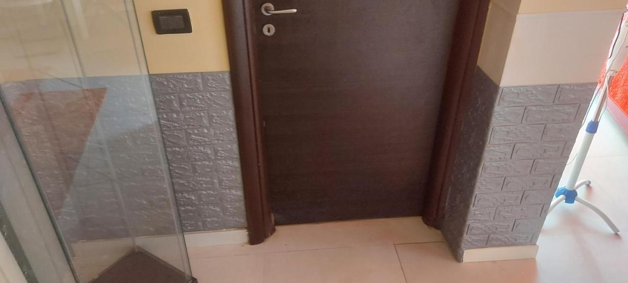 Stanza In Villa Con Giardino Con Box Doccia Idromassaggio Rent A Car Aci Bonaccorsi Εξωτερικό φωτογραφία