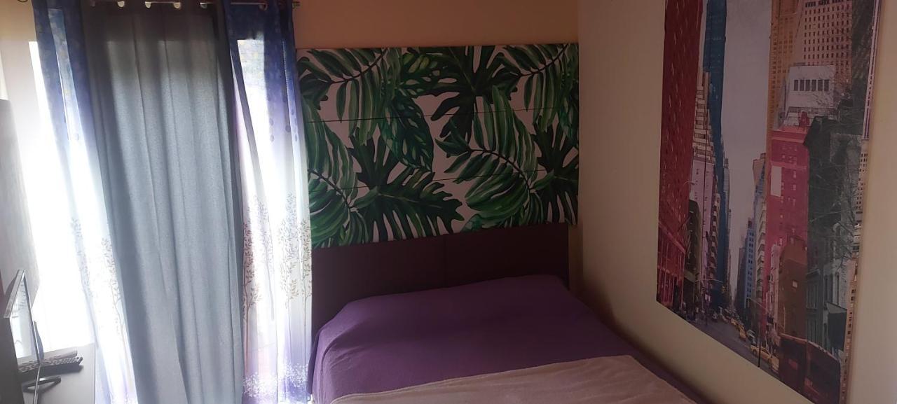 Stanza In Villa Con Giardino Con Box Doccia Idromassaggio Rent A Car Aci Bonaccorsi Εξωτερικό φωτογραφία